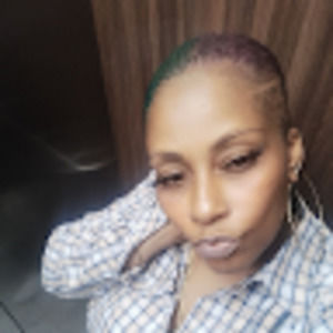 Meet your Posher, Ebony